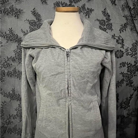 SO Heather Gray Knit Sweater - Picture 1 of 4